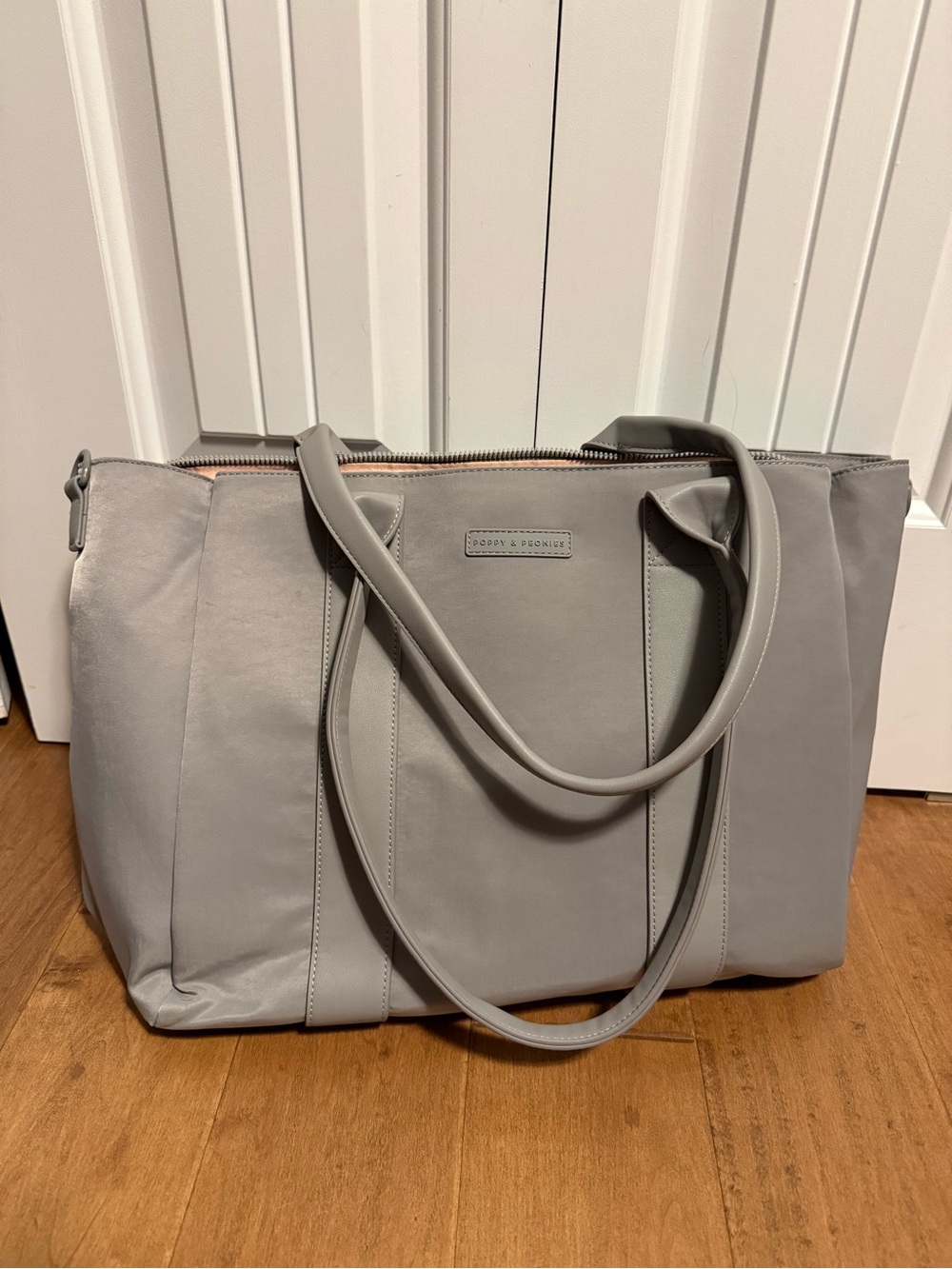 Poppy & Peonies Gray daily tote